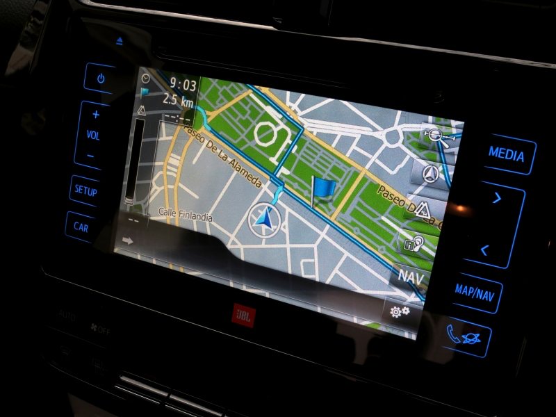 PD web Toyota Prius satnav screen 800