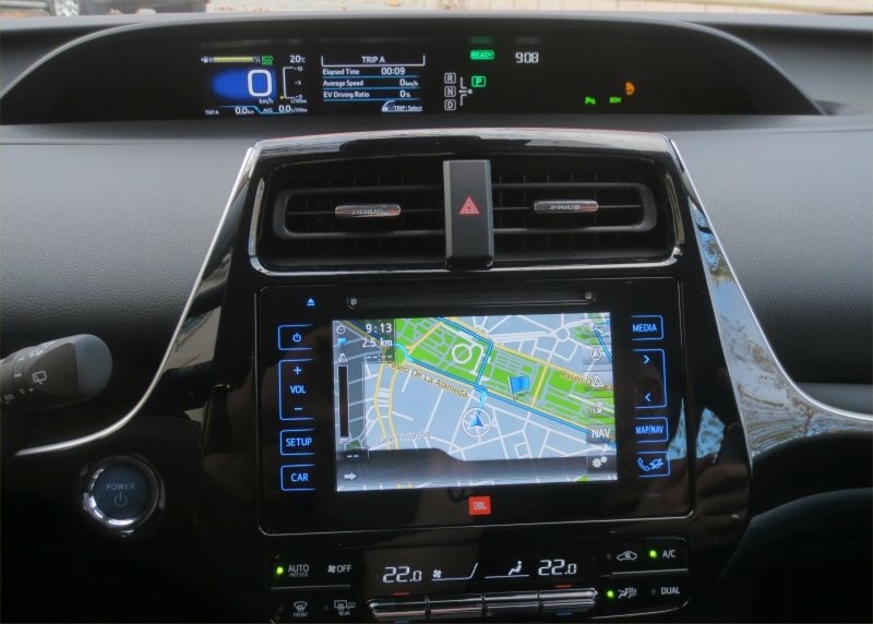 PD web Toyota Prius satnav 800