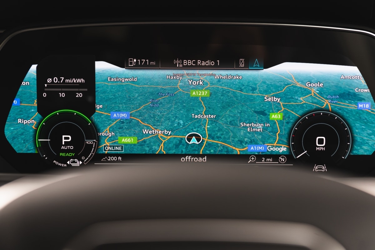 Audi e-tron dashboard