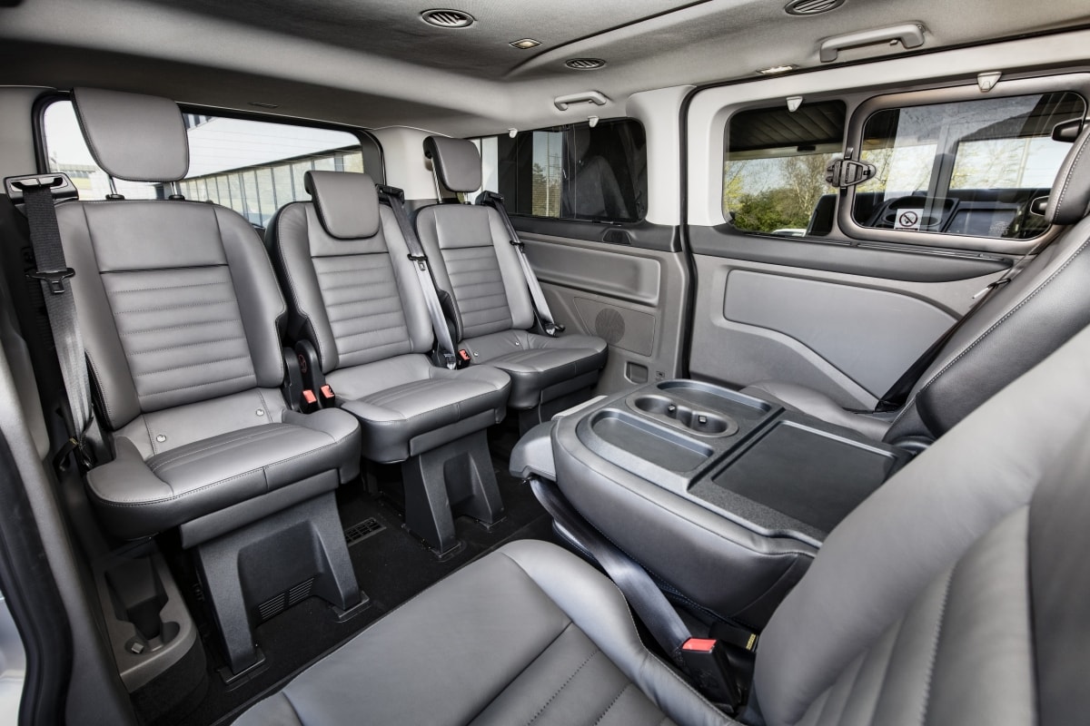 Ford tourneo sale custom titanium interior