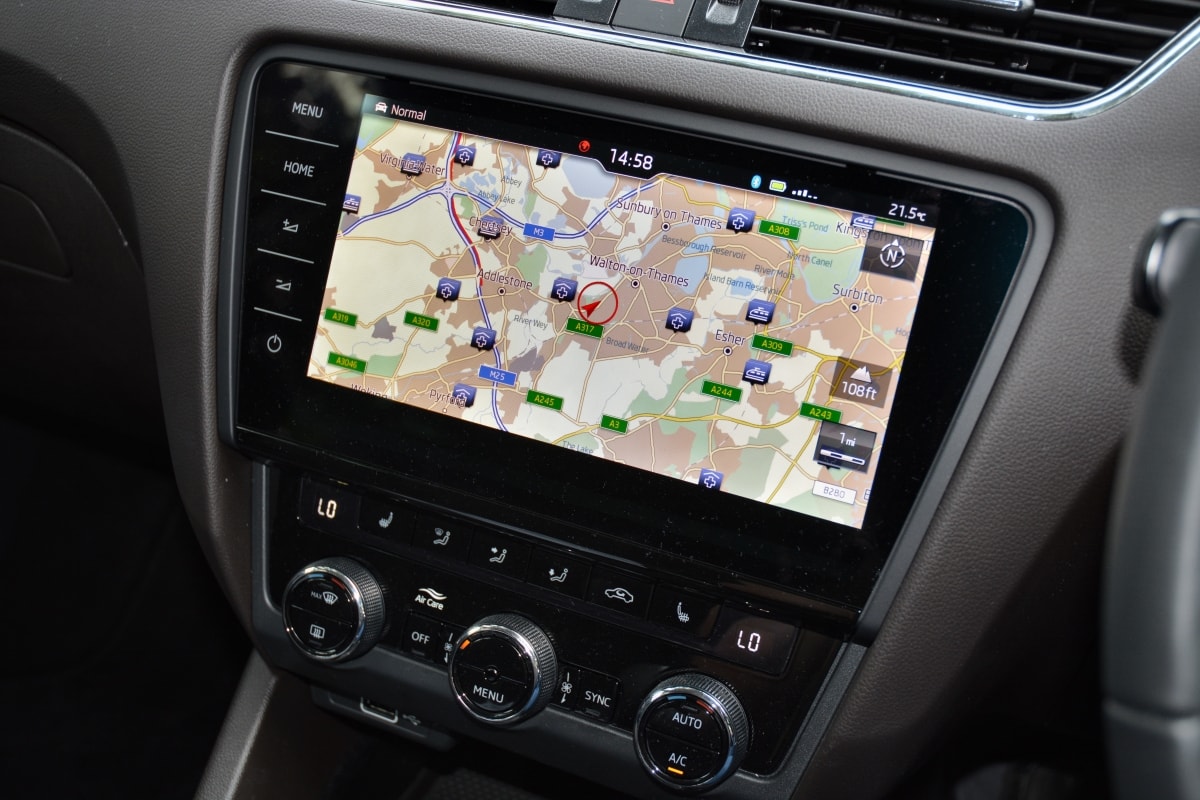 Skoda Octavia Estate satnav