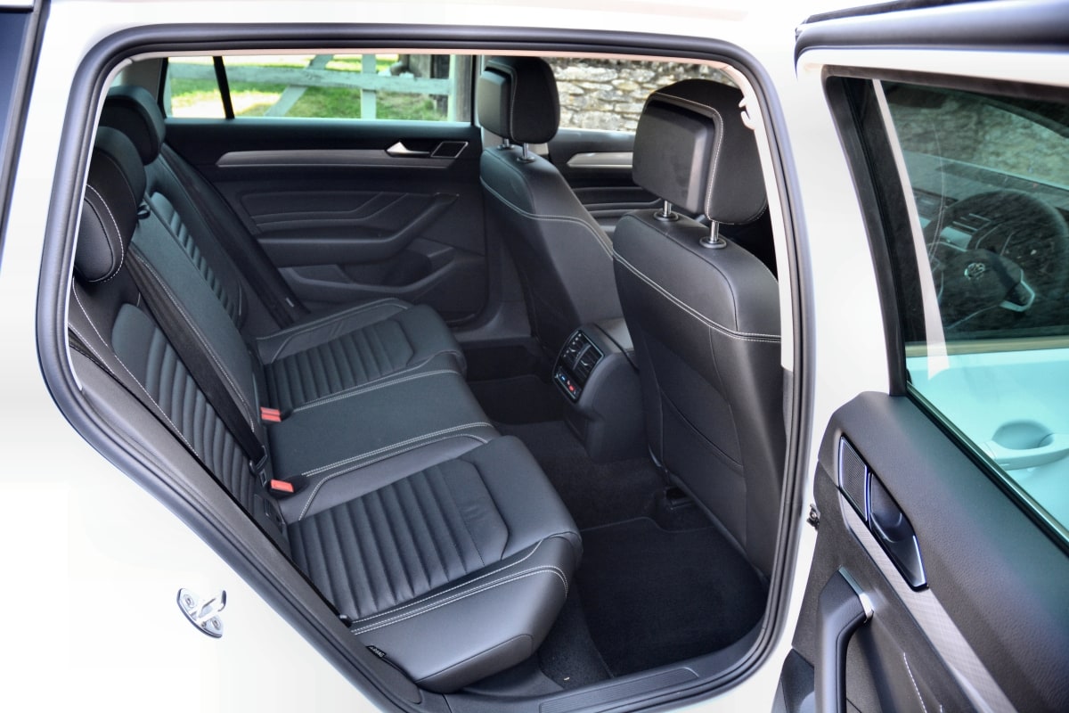 VW Passat GTE rear seats