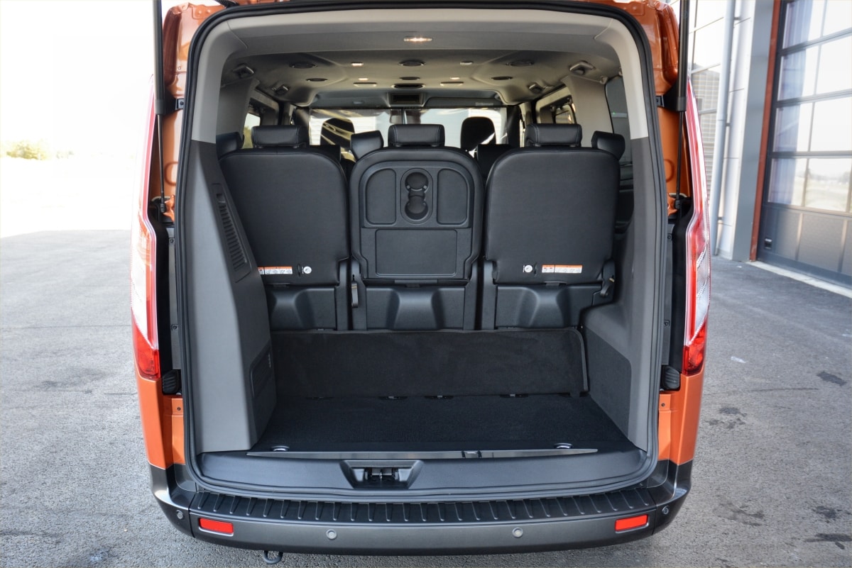 Ford Tourneo Active boot