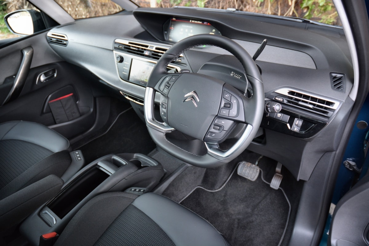 pd website road test citroen c4 space tourer front seats