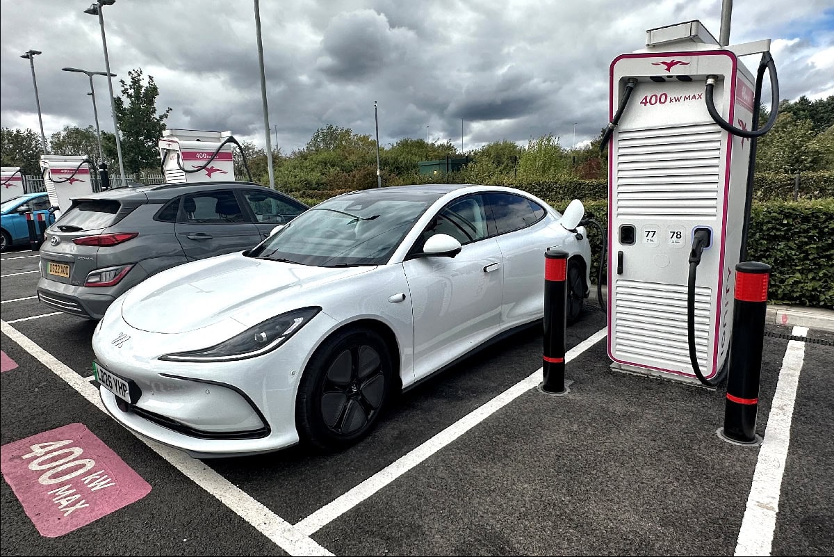 EV charge point numbers on the rise as infrastructure investments continue - Professional Driver Magazine